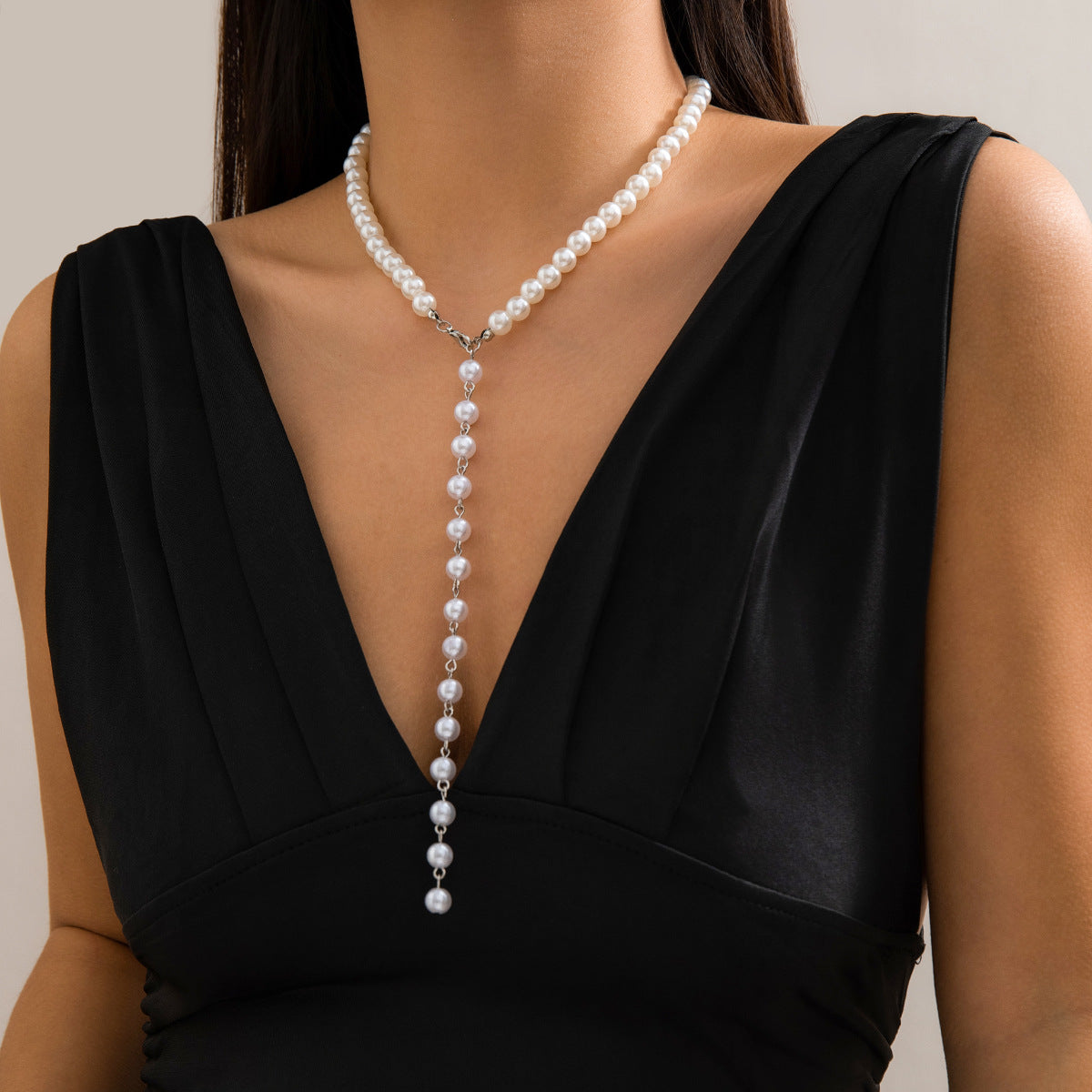 Long Retro Pearl and Tassel Necklace